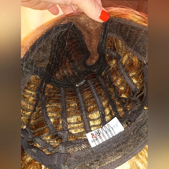 Bobbi Boss Escara Lightweight Synthetic Wig with 4" Lace Deep Part-B360 Athena. - Picture 10 of 11